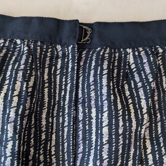 Ann Taylor Loft Skirt Size 10 - Picture 5 of 7